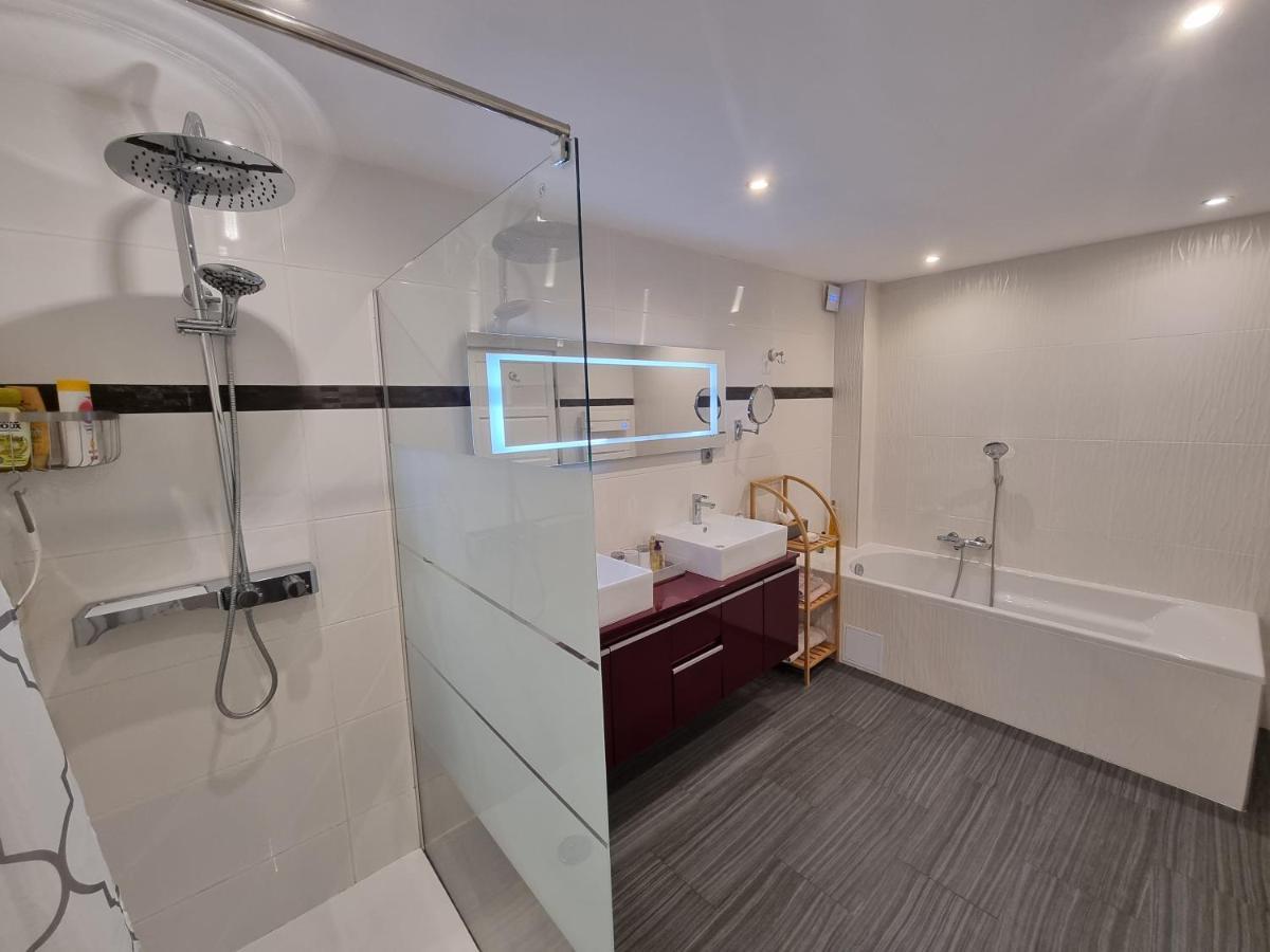 Villa Flora Superior Apartment 카브리 외부 사진
